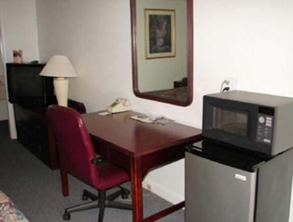 Knights Inn - Columbia image 5